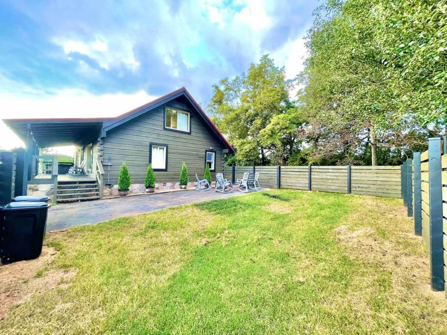 Modern Lake Side Nest• Hotub Fenced Yard King Beds Sevierville Bagian luar foto